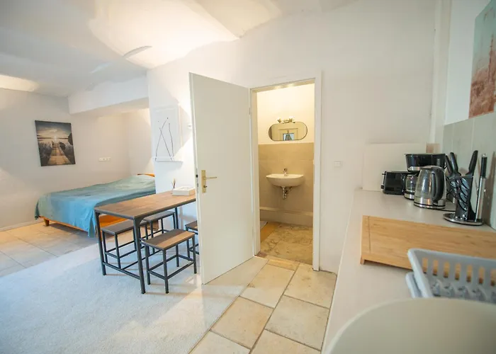 Kingsize Bett, Nahe Stadt Und Alster, Ruhig * Hamburg